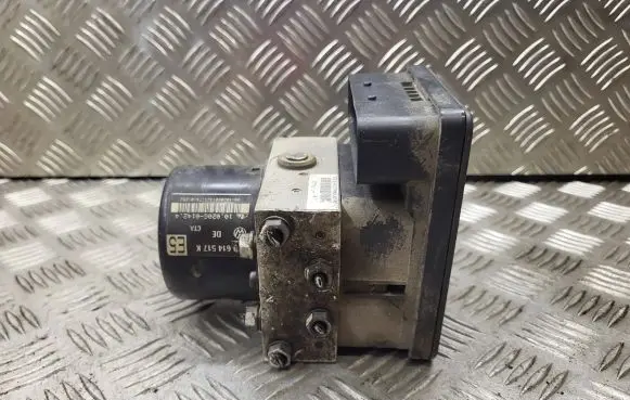Volkswagen Golf V ABS Pump 1K0907379M 1K0614517K