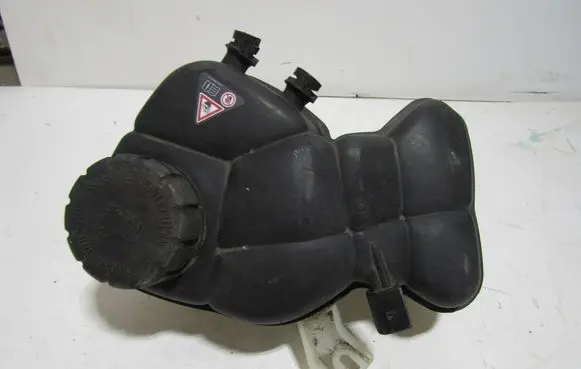 Mercedes-Benz S W221 Coolant expansion tank/reservoir A2215000349