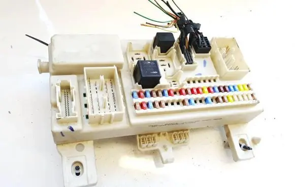 Volvo V50 Fuse box set 8690719 181004see