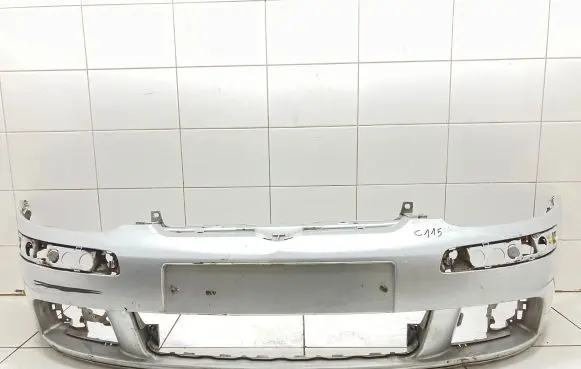 Volkswagen Golf V Front bumper 1K0807221