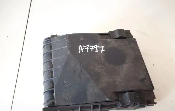 Volkswagen PASSAT B6 Fuse box cover 1k0937132f