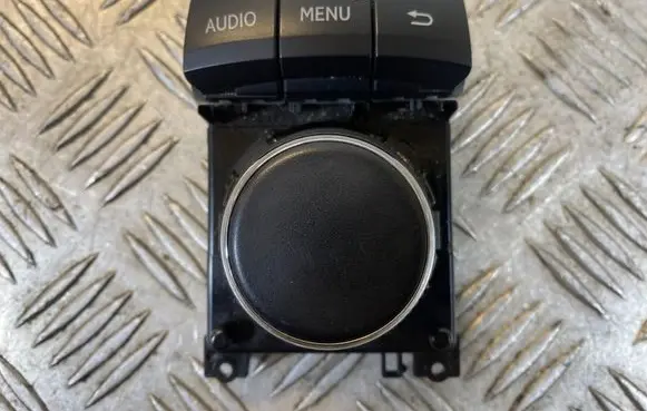 Lexus CT 200H Multifunctional control switch/knob 8478076150