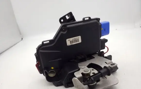 Audi A3 S3 8P Front door lock 4E2837016