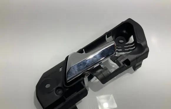 Mercedes-Benz ML W164 Front door interior handle