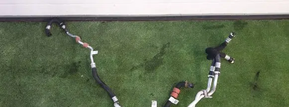 Engine coolant pipe/hose