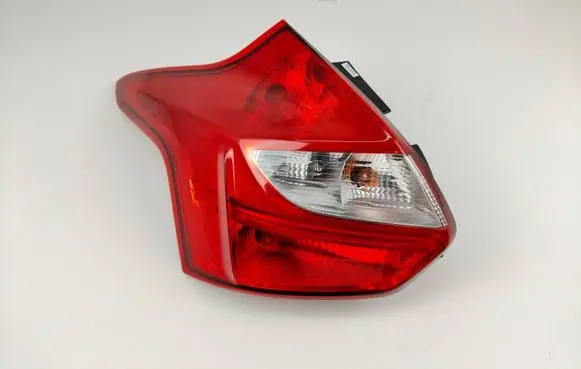 Ford Focus Rear/tail lights BM5113405A