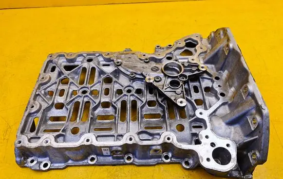 Mercedes-Benz C W205 Other engine part A6540105706 A6540147900