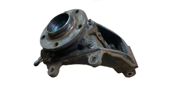 Front wheel hub spindle knuckle