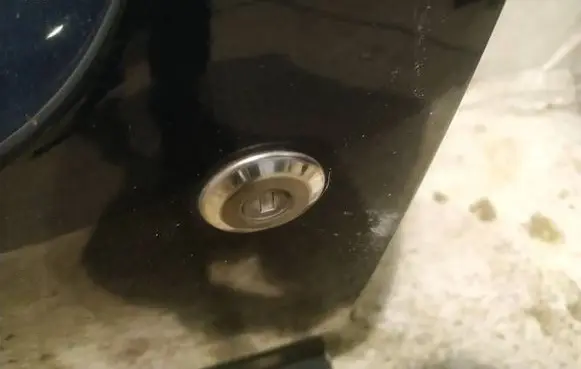 Dacia Logan II Front door lock (next to the handle) 