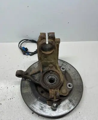 Peugeot 208 Front wheel hub spindle knuckle