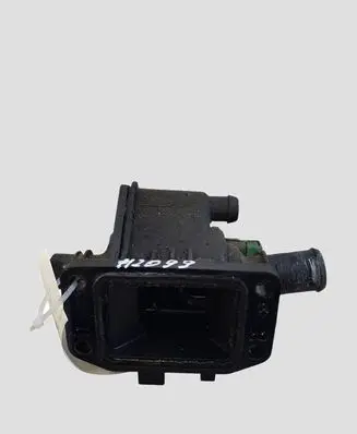 Ford Fusion Thermostat/thermostat housing 9654393880
