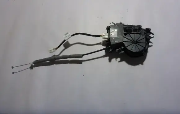 BMW 2 F45 Tailgate strut 7348531