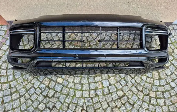 Porsche Cayenne (9Y0 9Y3) Front bumper 9Y0807221A
