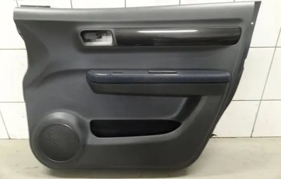 Suzuki Swift I Front door card panel trim