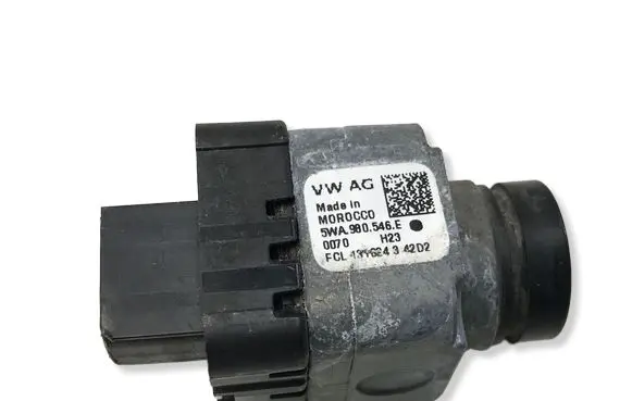 Volkswagen Tiguan Front bumper camera 5WA980546E