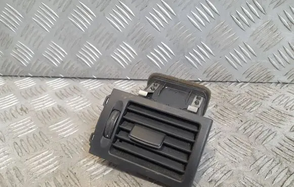 Mercedes-Benz C W204 Dashboard side air vent grill/cover trim A2048301454