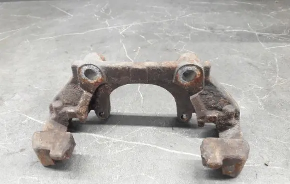 Audi A4 S4 B5 8D Front Brake Caliper Pad/Carrier Jarzmo
