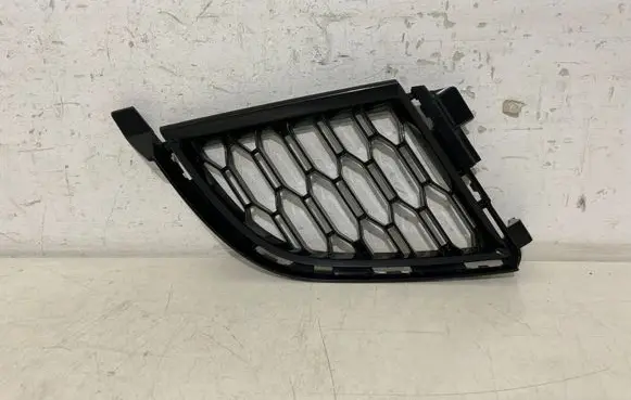 BMW 3 G20 G21 Front bumper lower grill 51118075601