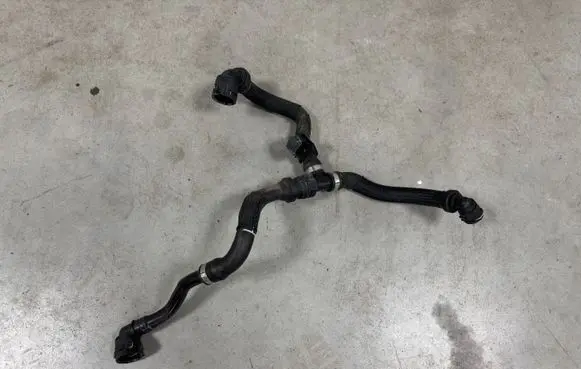 BMW X1 U11 Engine coolant pipe/hose 5A30C15 5A30C14