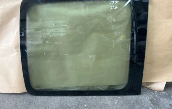 Volkswagen Caddy Rear side window 43R-001583