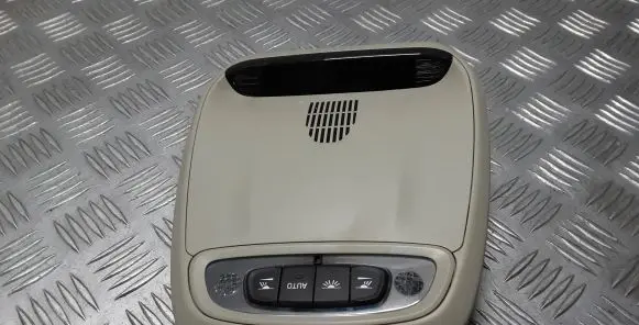 Volvo V40 Front seat light