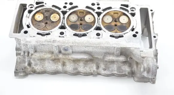 Mercedes-Benz SL R231 Engine head R2760162400
