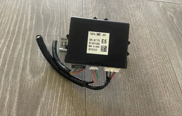 Honda HR-V Other devices 749703M0E51