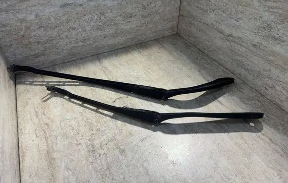 BMW 3 E90 E91 Windshield/front glass wiper blade