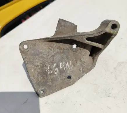 Citroen Berlingo Engine mounting bracket 25384715