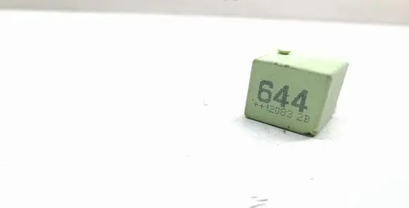 Volkswagen PASSAT CC Other relay 4H0951253