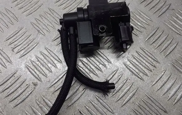 Toyota Avensis T250 Turbo solenoid valve 25819-0R011