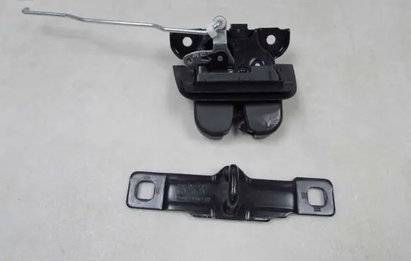 Audi A3 S3 8P Tailgate/trunk/boot lock/catch/latch 8P3827505 49187