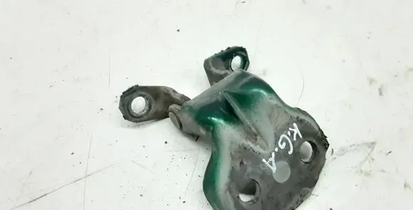 Subaru Forester SF Rear door lower hinge