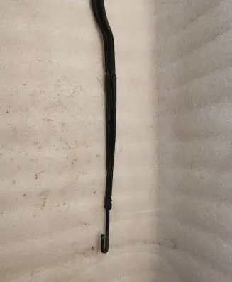 Audi A8 S8 D2 4D Front wiper blade arm 4D1955406K