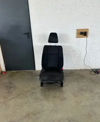 Honda CR-V Front driver seat 