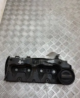 Volkswagen PASSAT B7 Rocker cam cover 