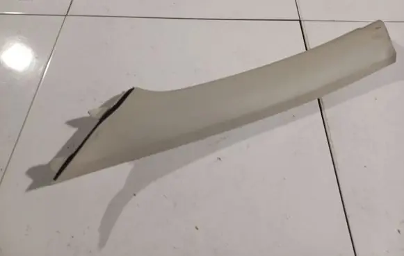 Mazda 3 II (C) pillar trim BBM468170