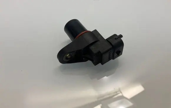 Mercedes-Benz ML W164 Camshaft position sensor A0051531328 0051531328