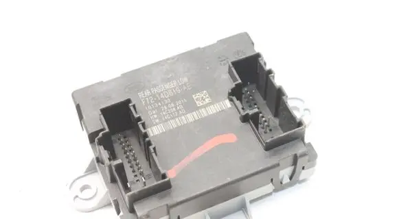 Jaguar XE Other devices F7214D619AE