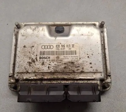 Audi A3 S3 8L Engine control unit/module 038906019DE 1039S00381 0281010469