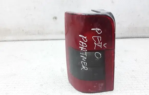 Peugeot Partner Rear/tail lights 9621303380