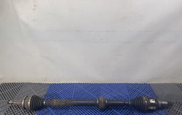 Lexus CT 200H Front driveshaft 14021216879