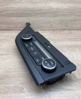Toyota Auris E180 Climate control unit 75F544 75F542 RHD