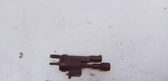 Mercedes-Benz C W205 Vacuum valve 0025407097 48B4962500C