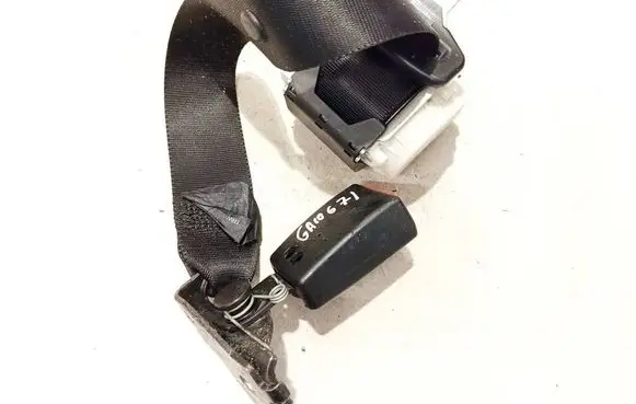 Ford Mondeo Mk III Middle seatbelt (rear) 34033695b