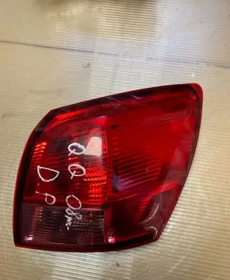 Nissan Qashqai Rear/tail lights 89070312