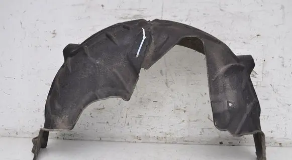BMW 2 F44 Rear arch 7484192