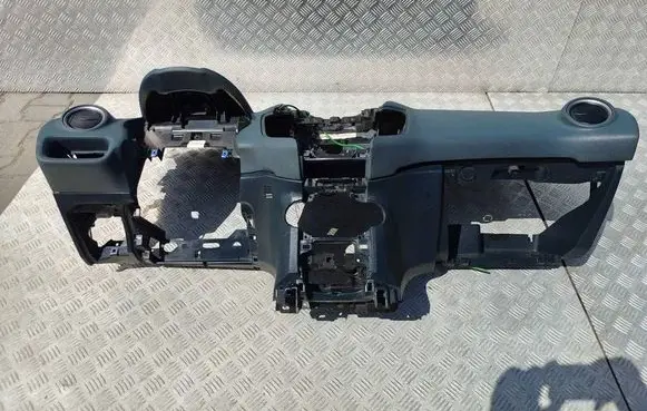 Ford Fiesta Dashboard 8V51A044H30AB 1037231950069 09179C130646