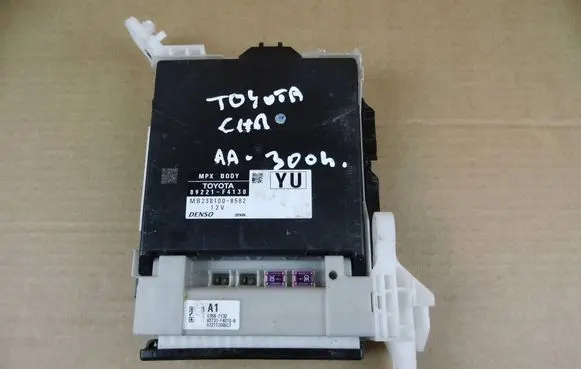 Toyota C-HR I Central body control module 89221F4130