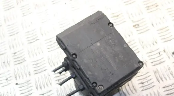 Seat Toledo II (1M) ABS Pump 1J0907379P